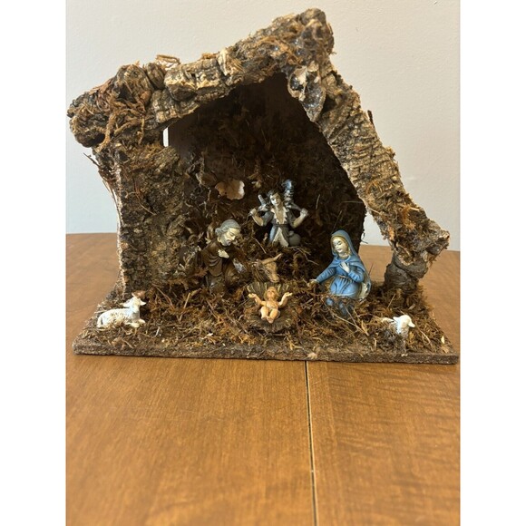 Vintage Yuletide Mid Century Bark Moss Christmas Nativity Set - Picture 1 of 6